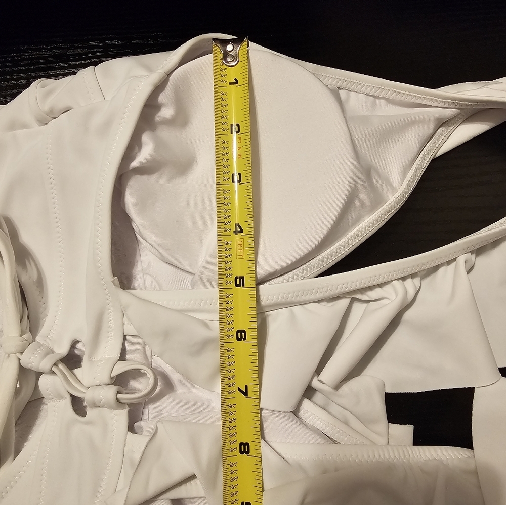 Elegant White Ruffled Swimsuit - Picture 6 of 6